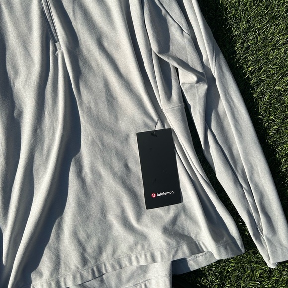 Lululemon surge warm half zip, size large - Picture 5 of 8